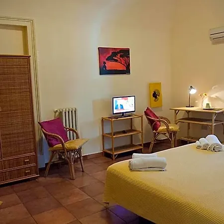 Ivana Bed and Breakfast 4*